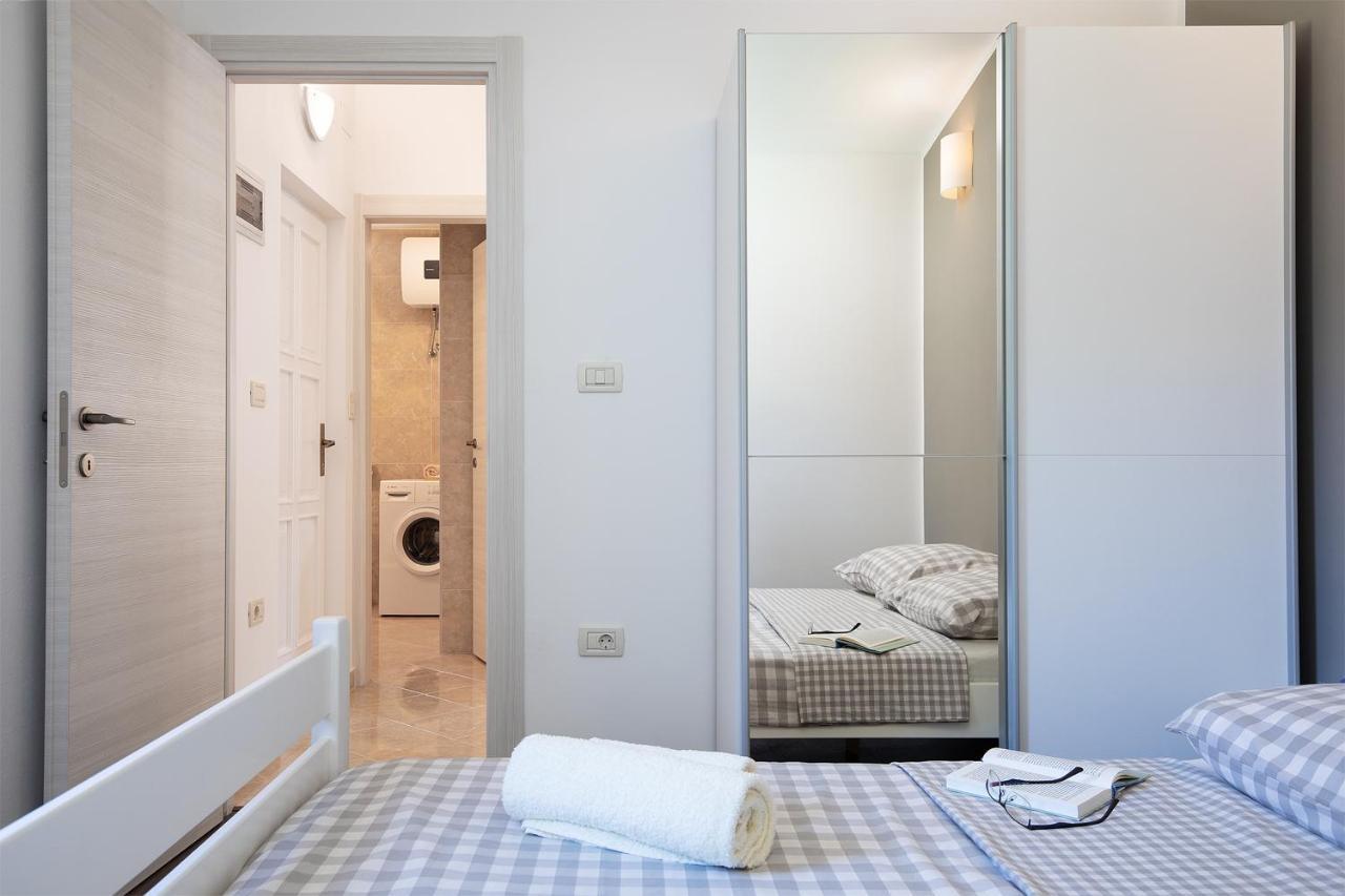 Sandy Bay Apartments - Free Mountainbike Rental - Pjescana Uvala Esterno foto
