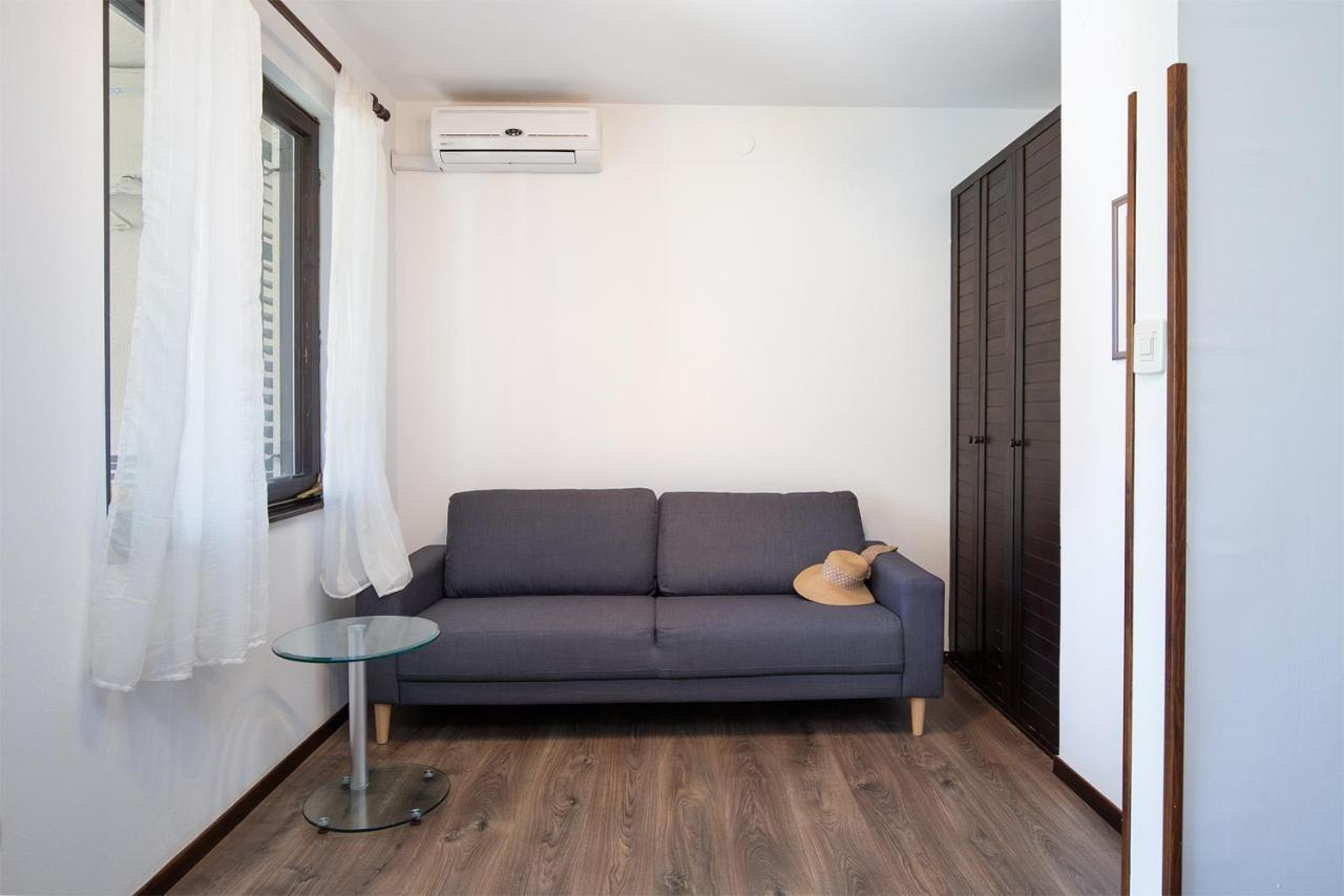 Sandy Bay Apartments - Free Mountainbike Rental - Pjescana Uvala Esterno foto