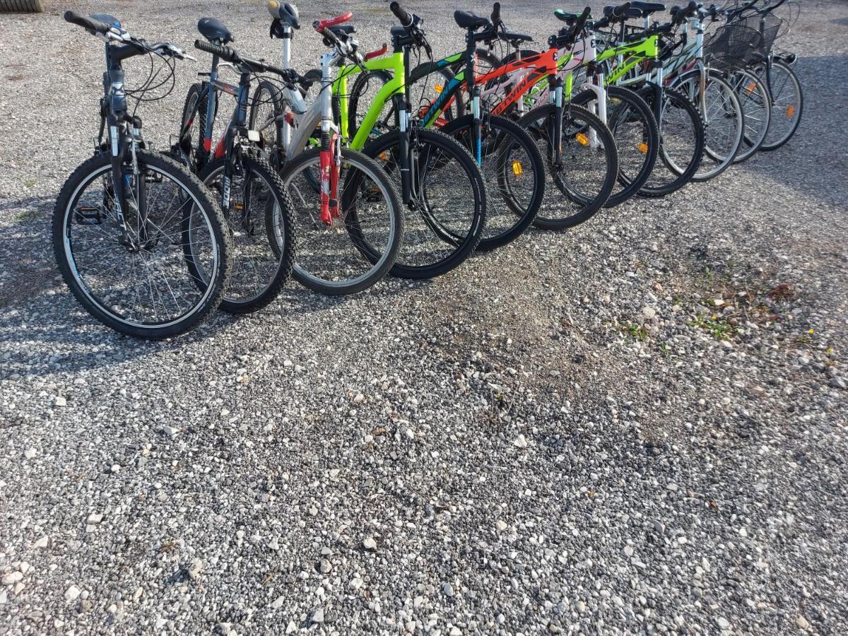 Sandy Bay Apartments - Free Mountainbike Rental - Pjescana Uvala Esterno foto